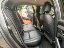 MAZDA lleno