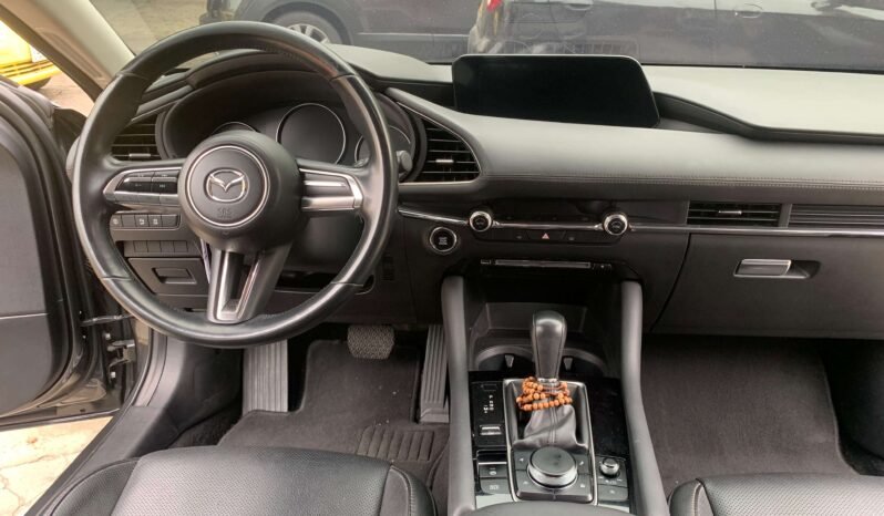 MAZDA lleno