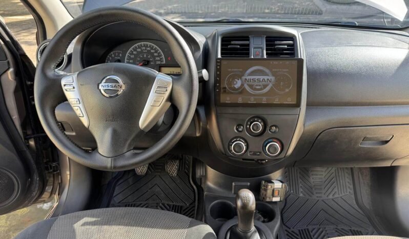 NISSAN lleno
