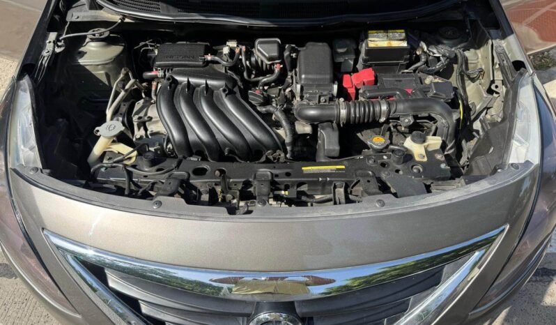 NISSAN lleno