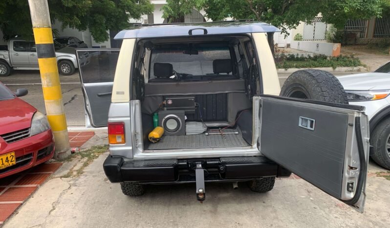 MITSUBISHI lleno