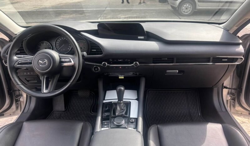 MAZDA lleno