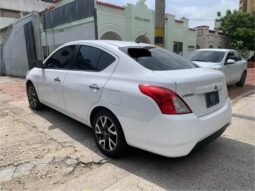 NISSAN lleno