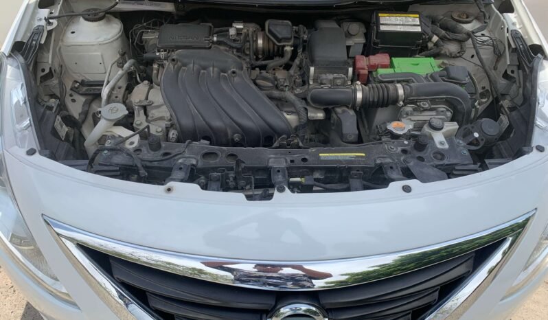 NISSAN lleno