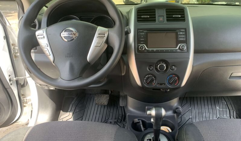 NISSAN lleno