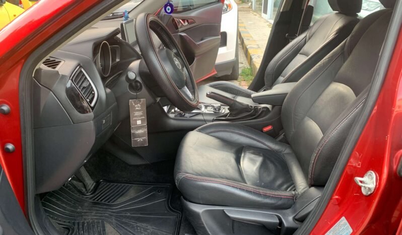 MAZDA lleno