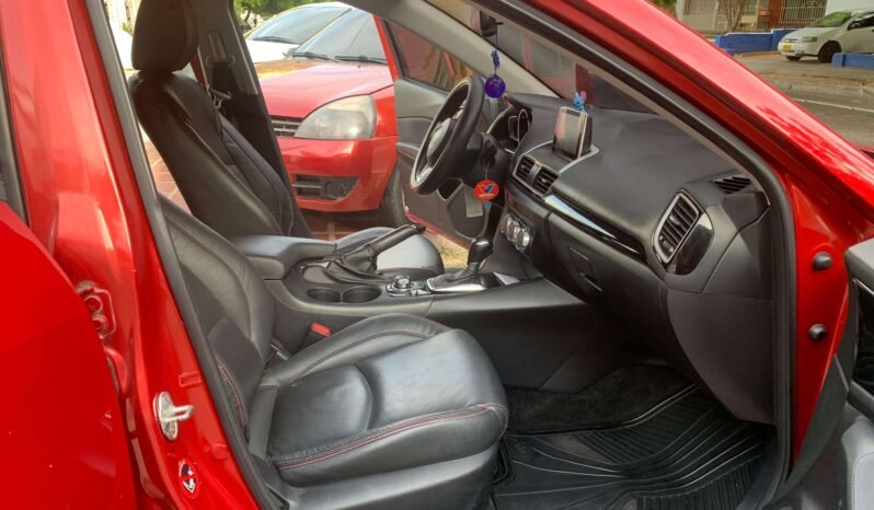 MAZDA lleno