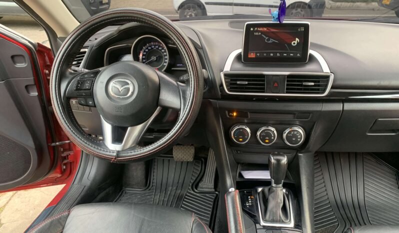 MAZDA lleno