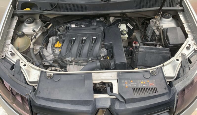 RENAULT lleno