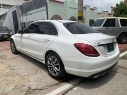 MERCEDES BENZ lleno