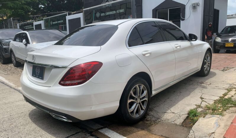 MERCEDES BENZ lleno