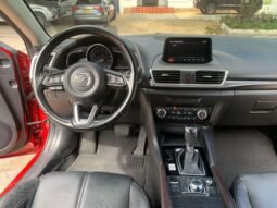 MAZDA lleno