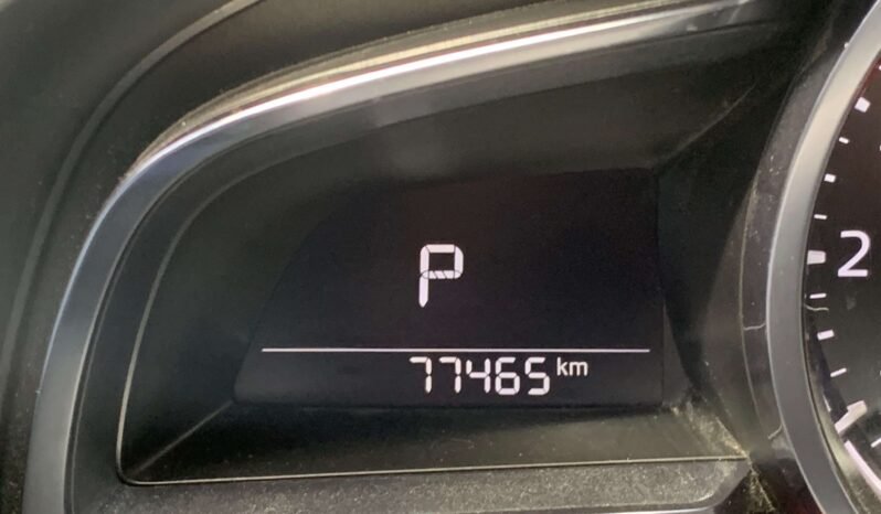 MAZDA lleno