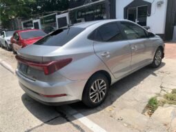 HYUNDAI lleno