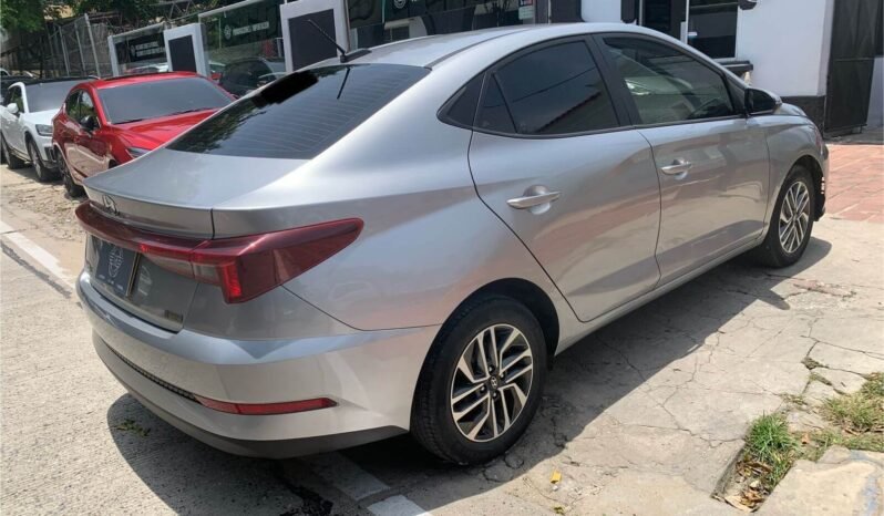 HYUNDAI lleno