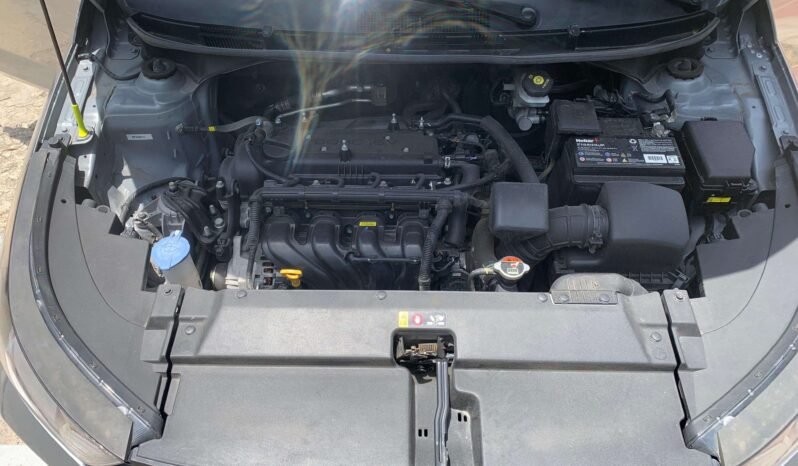 HYUNDAI lleno