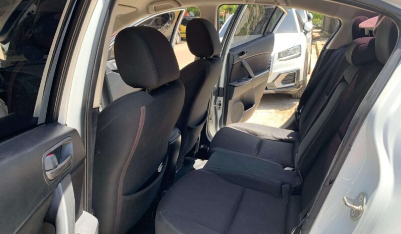 MAZDA lleno