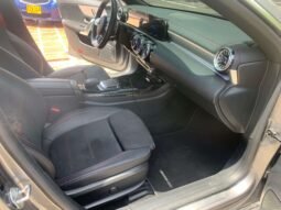 MERCEDES BENZ lleno