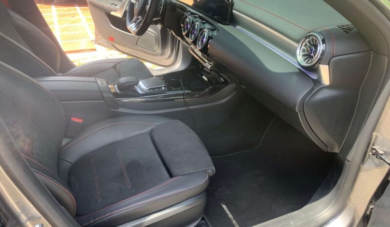 MERCEDES BENZ lleno