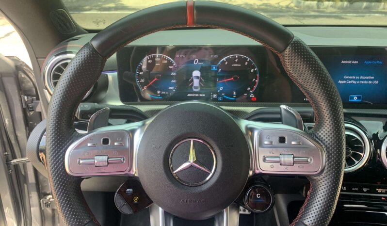 MERCEDES BENZ lleno