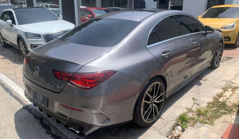MERCEDES BENZ lleno