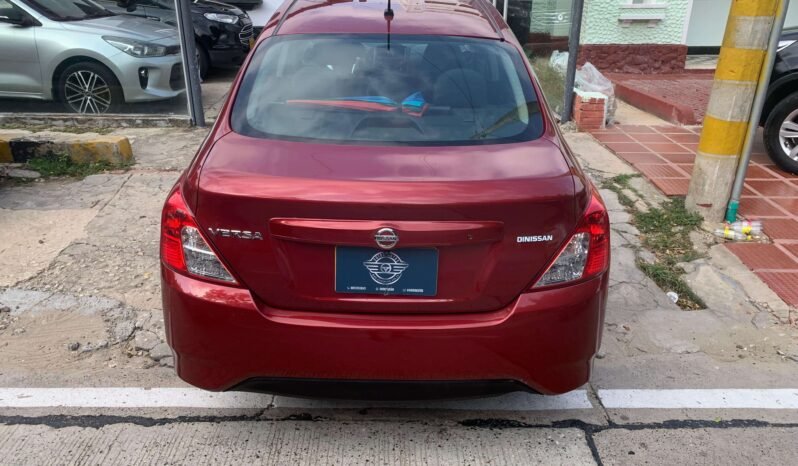 NISSAN lleno