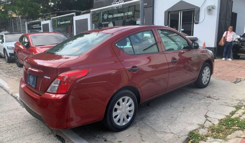 NISSAN lleno