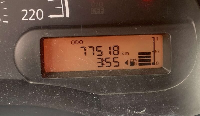 NISSAN lleno