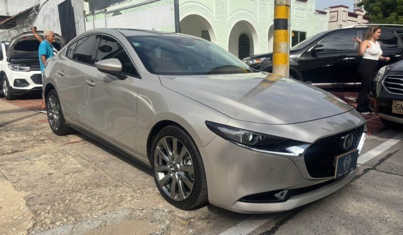MAZDA lleno